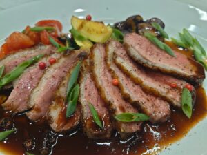 鴨のロースト シェアスタイル